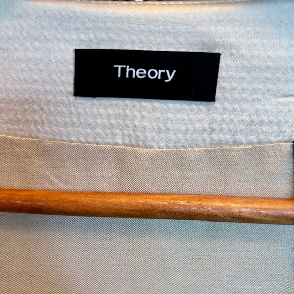 Theory Ivory Hammered Satin Wrap Jacket Blouse Top Long Sleeved Womens Sz P (XS) - Picture 5 of 11